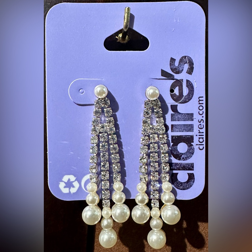 Claire’s earrings white Pearls and silver rhinestones, Wedding, Occasions. NWT